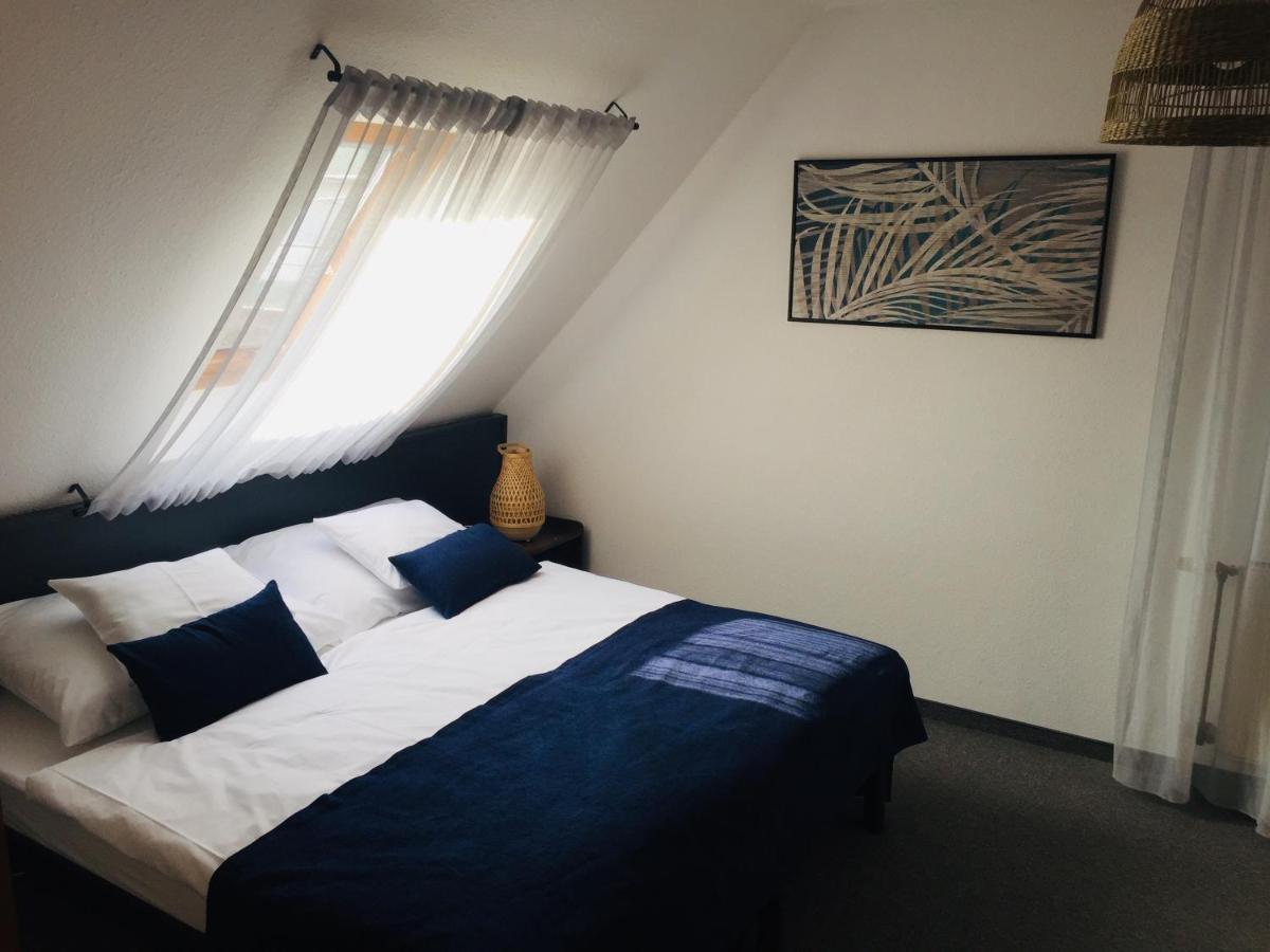 Jonathan Bed&Pizza Komarom Ngoại thất bức ảnh